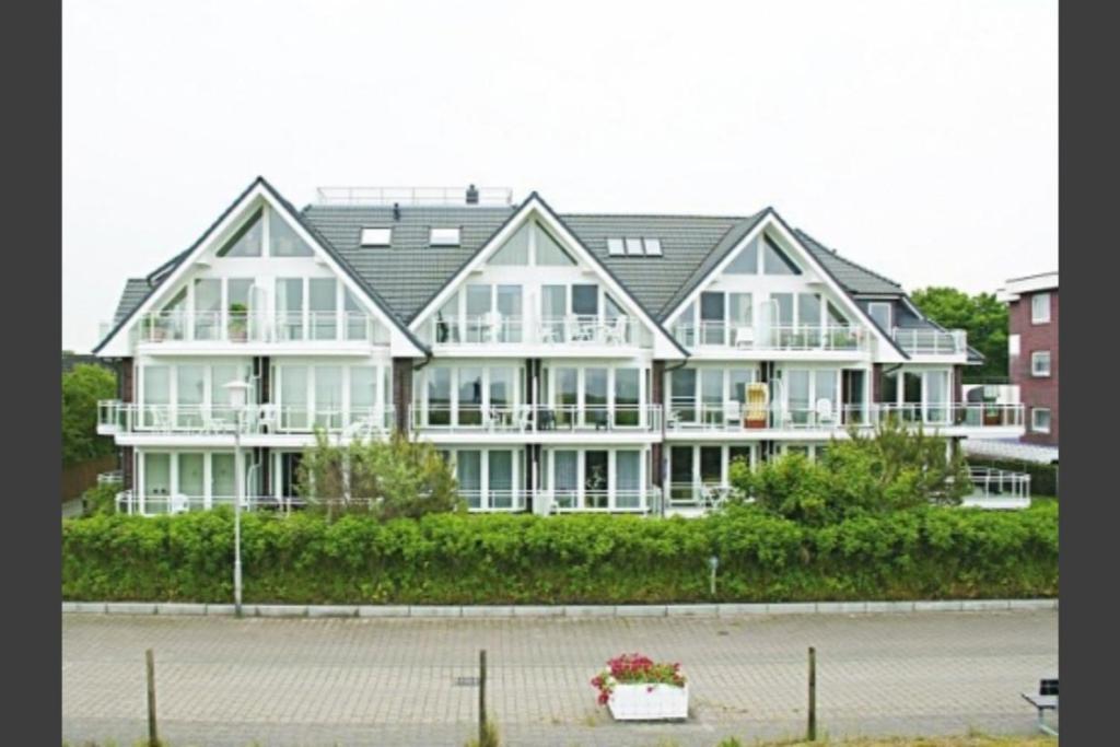 Апартаменты Residenz 24 Куксхафен Экстерьер фото